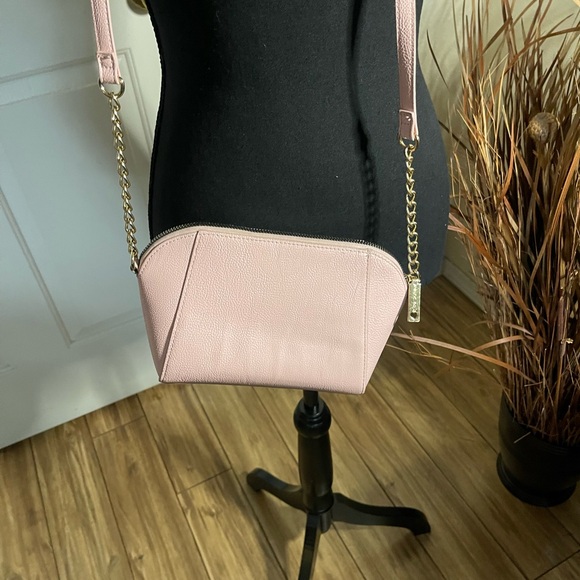 Betsey Johnson women's Crossbody bag that is pink in color - Picture 5 of 9